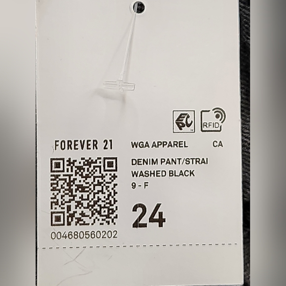 Forever 21 Juniors Loose Fit/90s Fit Black Ripped Jeans Size 24 - Picture 13 of 14